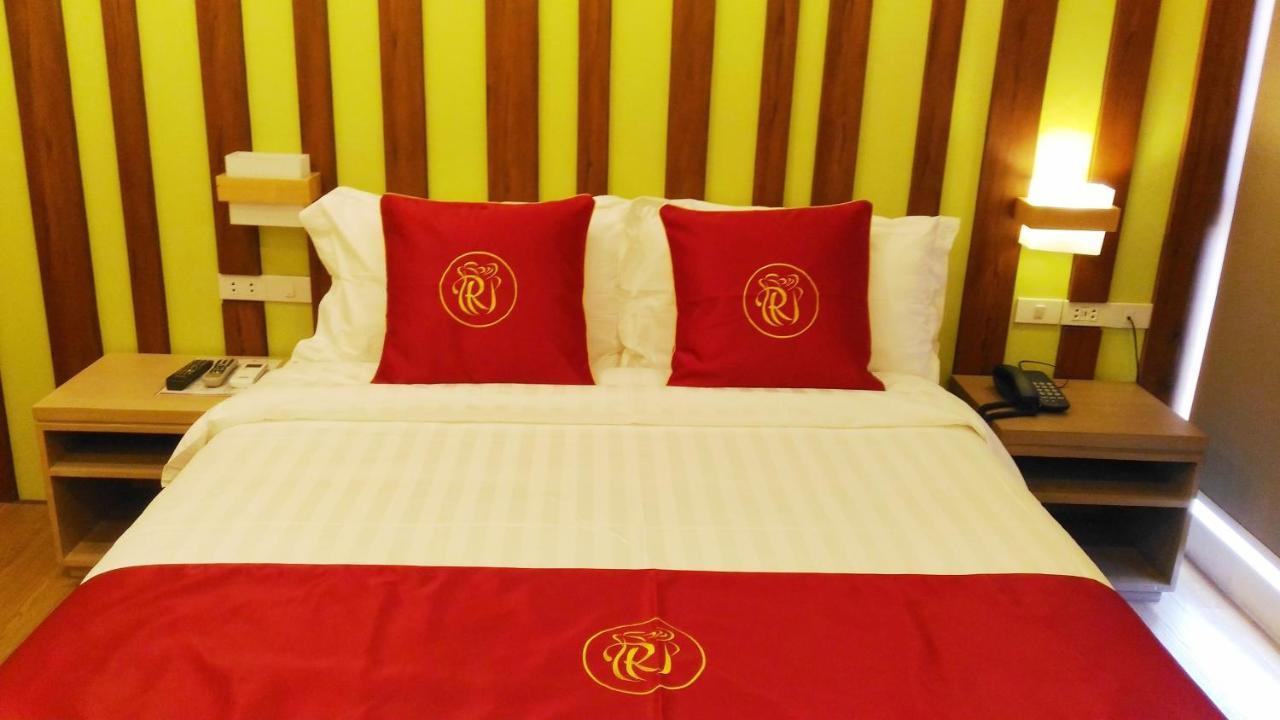 Hotel Rosita Lucena Eksteriør billede